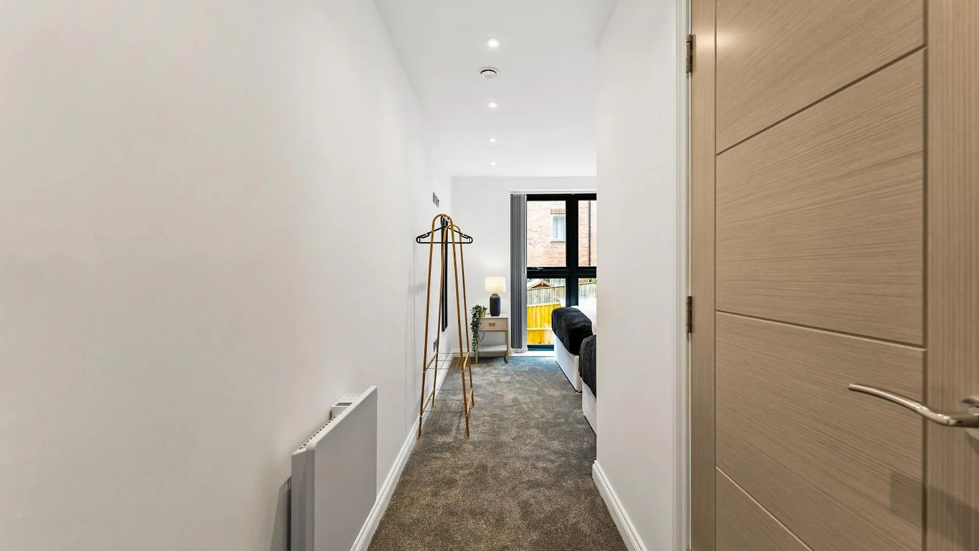 Stunning Spacious Leeds Apartment - Parking